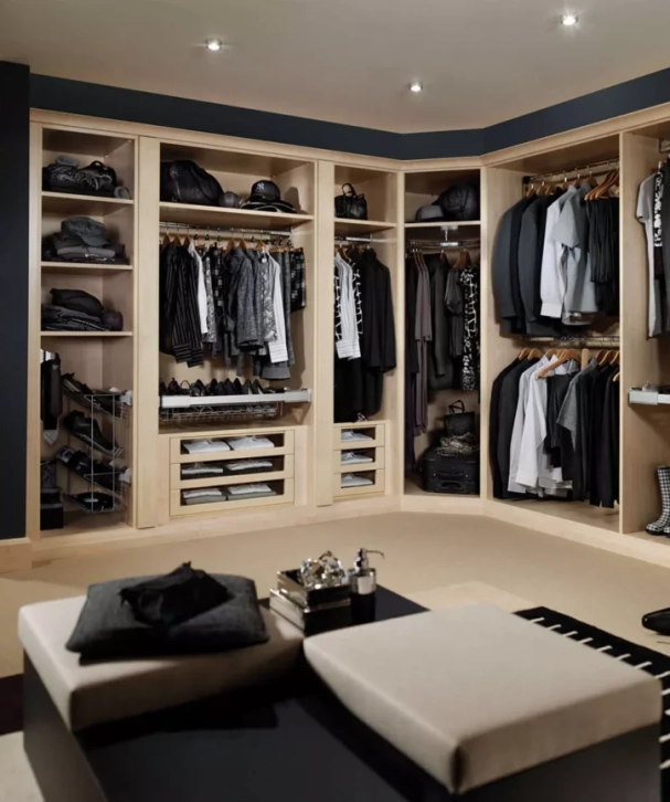 product-header-full-dressing-room-romano-maple